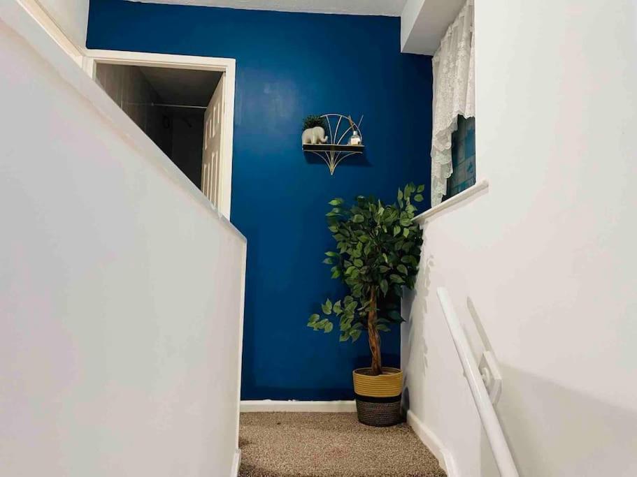 Princess 3 Bedroom House + Offstreet Parking +Wifi リーズ エクステリア 写真